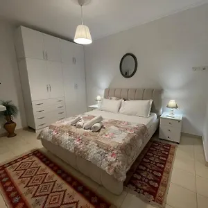 Meg's , Gjirokastër Albanie